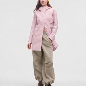 Lululemon Rebel Rain Jacket in Pink Haze - Women’s Size 8